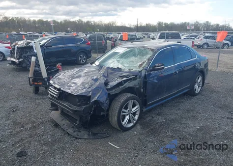 2015 Volkswagen Passat 2.0L Tdi Se из США, поврежденный, VIN 1VWBV7A35FC079181